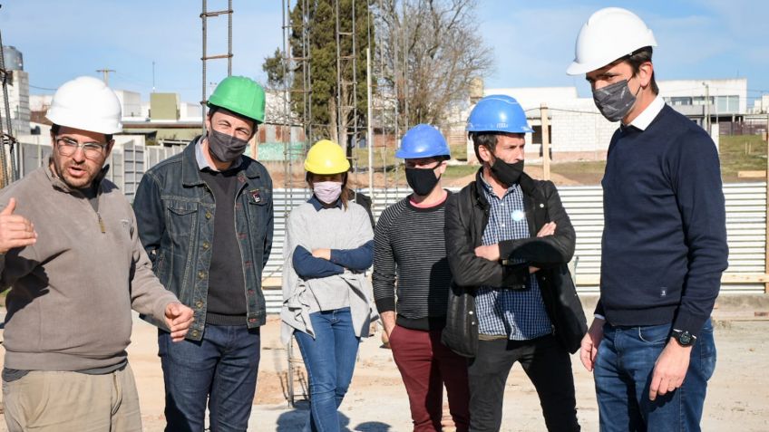 Méndez e Iparraguirre recorrieron las obras del Jardín de Infantes de Villa Italia Norte 