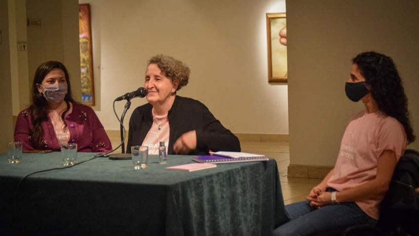 Se presentó en el Auditorio del MUMBAT "Curaduría afectiva" el nuevo libro de Kekena Corvalán