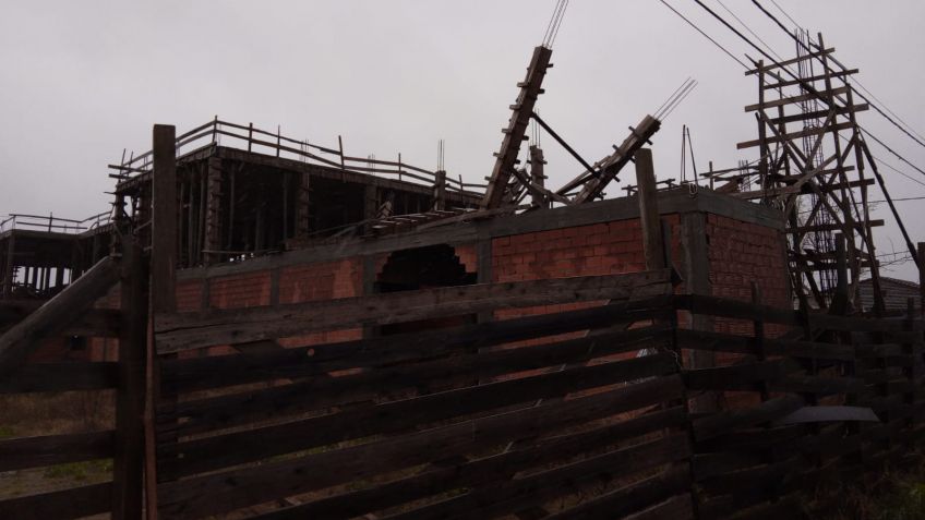 La paralizada obra del edificio de la Técnica 3 sufrió daños por los efectos del viento
