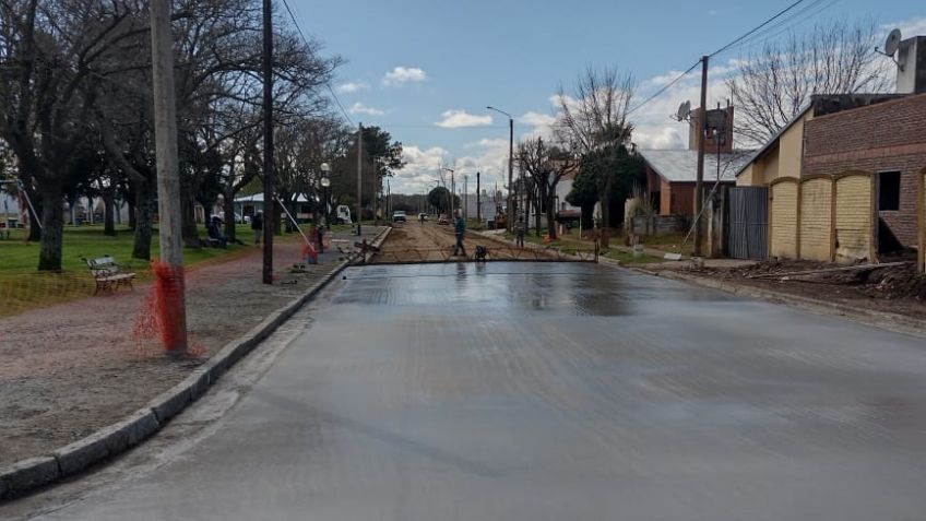 Avanzan obras de pavimentación en Vela y Gardey 