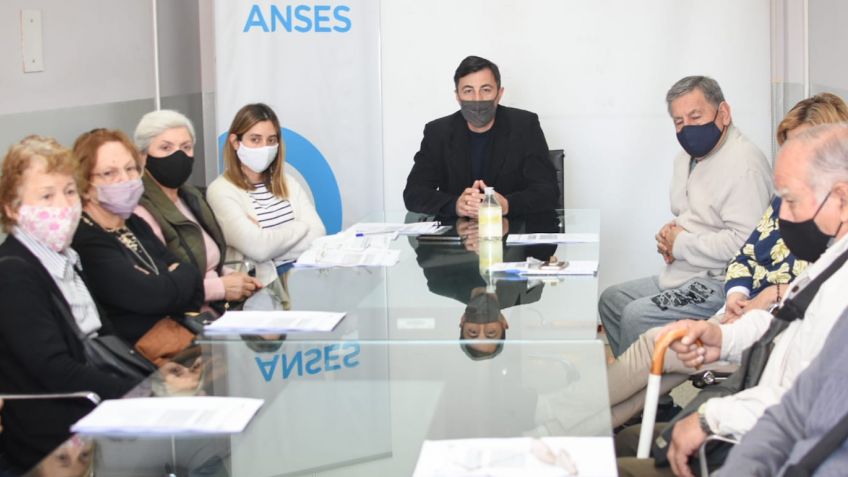 Vuelve la presencialidad a los talleres y las tertulias para los adultos mayores