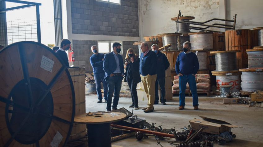 Iparraguirre confirmó una millonaria inversión para ampliar el tendido de fibra óptica en zonas rurales