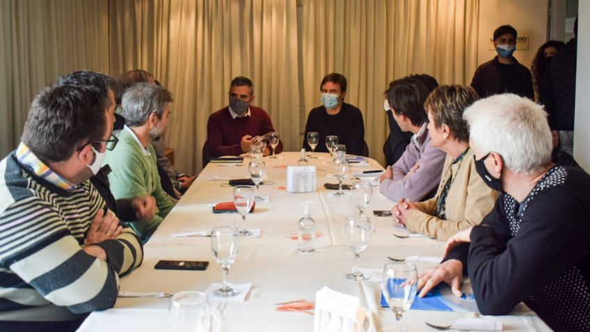 Costa se reunió con hoteleros por el proyecto de Ley que los eximirá del Impuesto Inmobiliario 