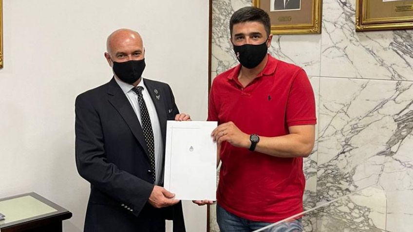 UNICEN firmó la escritura del predio de la Facultad de Salud