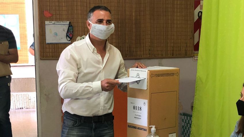 Votó Gonzalo Santamarina