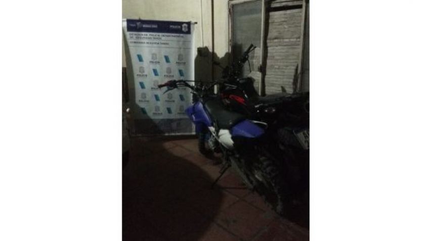 Un hombre con heridas graves tras choque entre dos motos