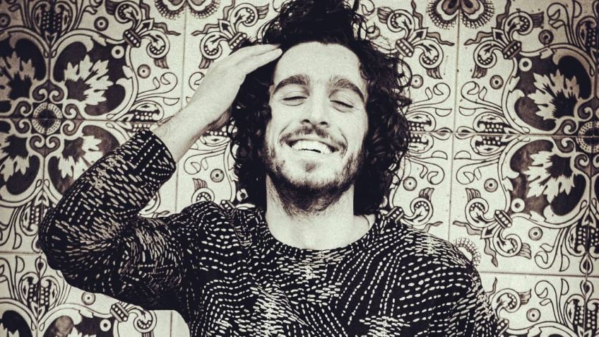 José Alcobruni, compartiendo su música y las emociones bien cerquita