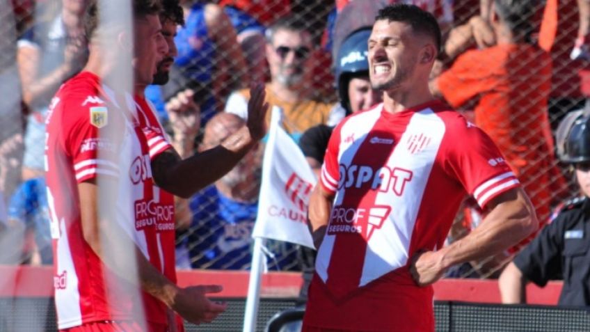 Con un hat-trick de Juan García, Unión goleó a Atlético Tucumán