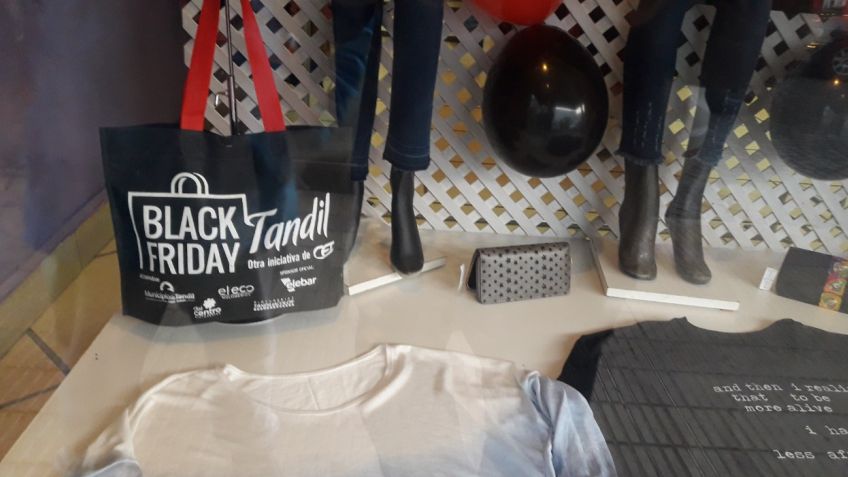 Por el Black Friday, hay estacionamiento libre en dos tramos