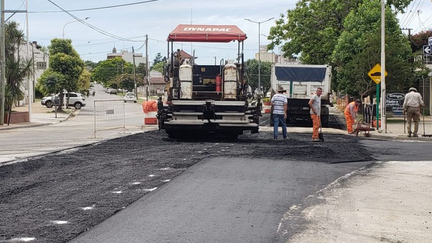 El Municipio continúa con los trabajos de pavimentación y repavimentación