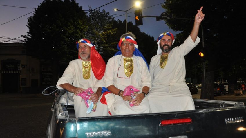 Los Reyes Tricolores estuvieron en Ferro, recorrieron el Barrio La Estación y otros puntos de la ciudad
