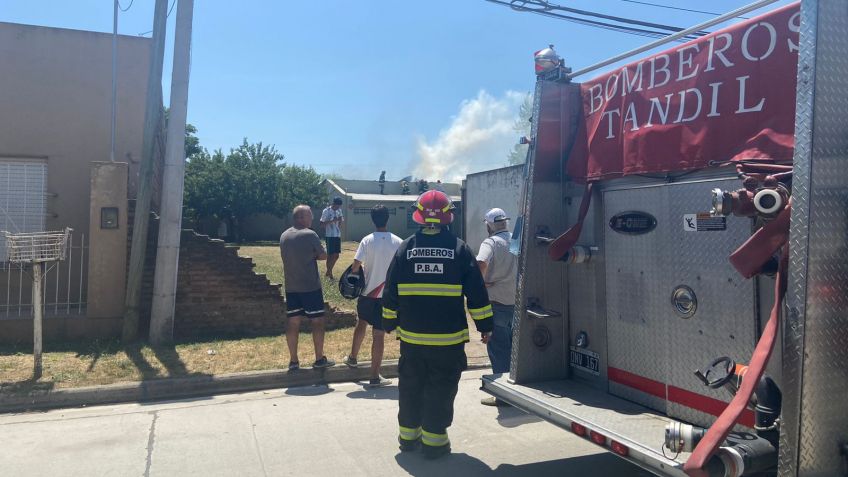 El fuego afectó a un galpón de Italia al 1300
