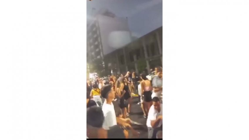 Se armó "baile" en el medio de la avenida