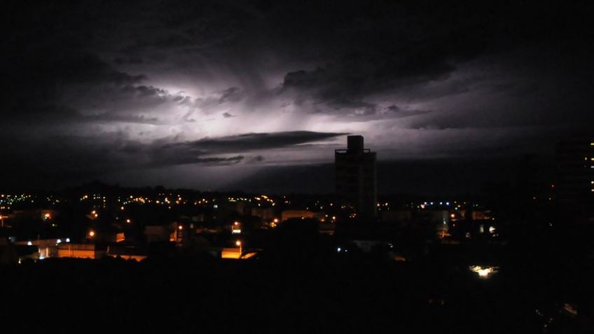 Domingo: probabilidad de tormentas fuertes 