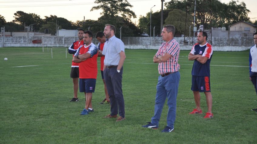 Con Eduardo Díaz como DT, el futbol de Ferro comenzó su pretemporada 