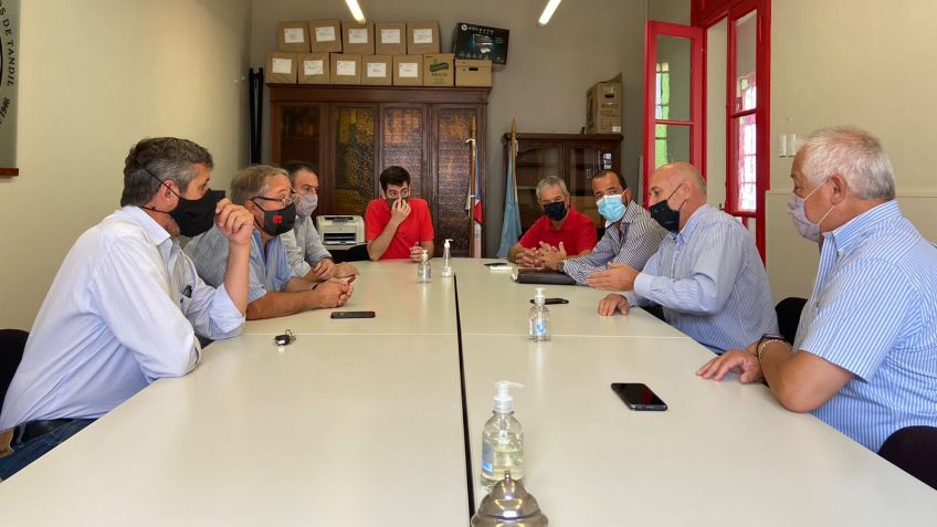 El Centro de Martilleros, la UNICEN y la OMAI se reunieron por los alquileres para estudiantes
