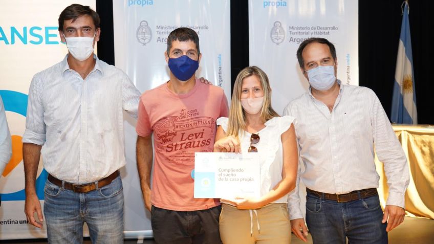 Se hizo una nueva entrega de créditos PROCREAR II y Créditos Casa Propia en Tandil