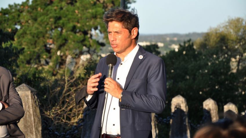 Kicillof en Tandil: encuentro con sectores productivos, entrega de patrulleros y tercera dosis libre para mayores de 30