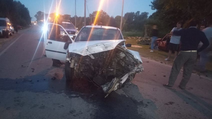 Violento choque frontal en Cerro Leones