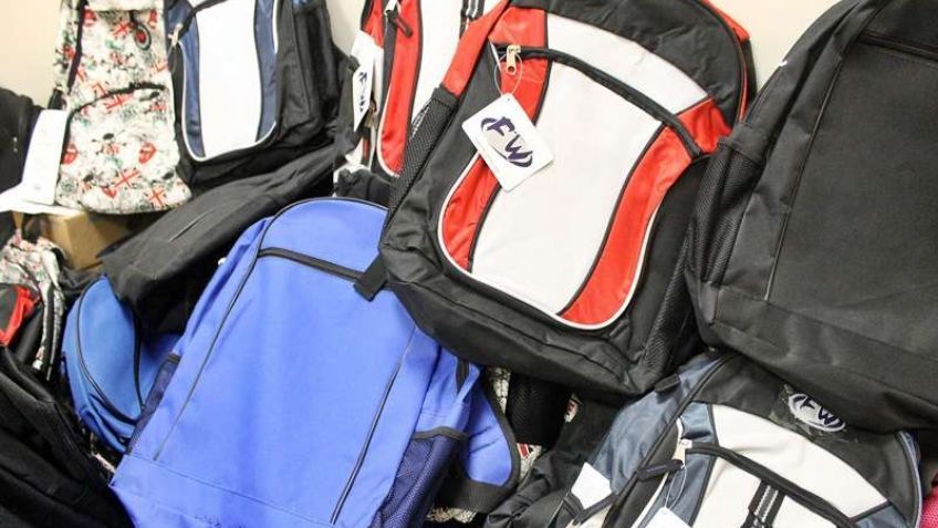El Sindicato de Gastronómicos entrega mochilas y kits escolares a sus afiliados