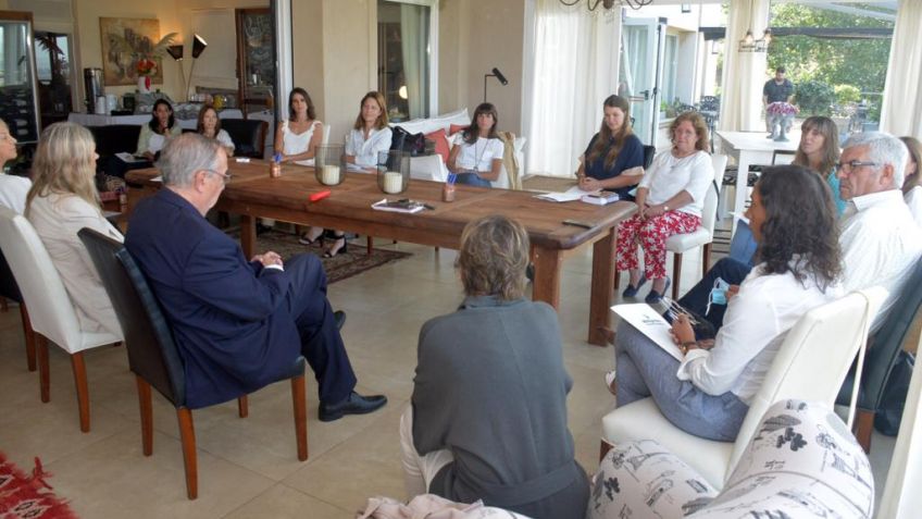 Lunghi se reunió con mujeres representantes de diferentes sectores