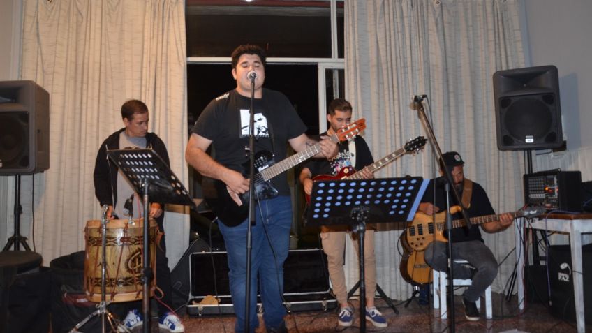 La Noche del Folclore (Foto: @agendatandil)