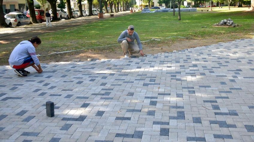 El Municipio sigue con los trabajos para la puesta en valor de la Plaza del Tanque