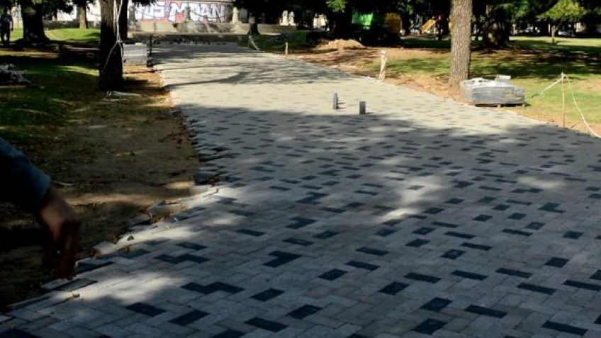 El Municipio sigue con los trabajos para la puesta en valor de la Plaza del Tanque