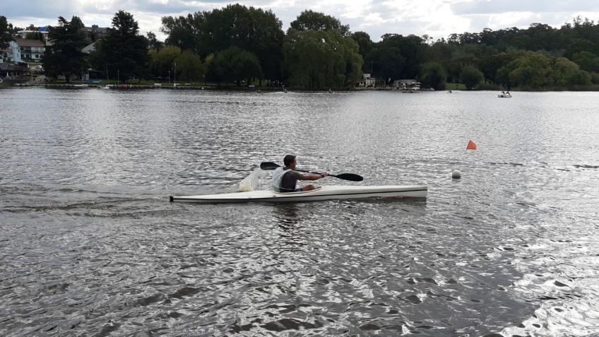 Santiago Terú ganó el primer Kayaktlón del Centro Náutico del Fuerte