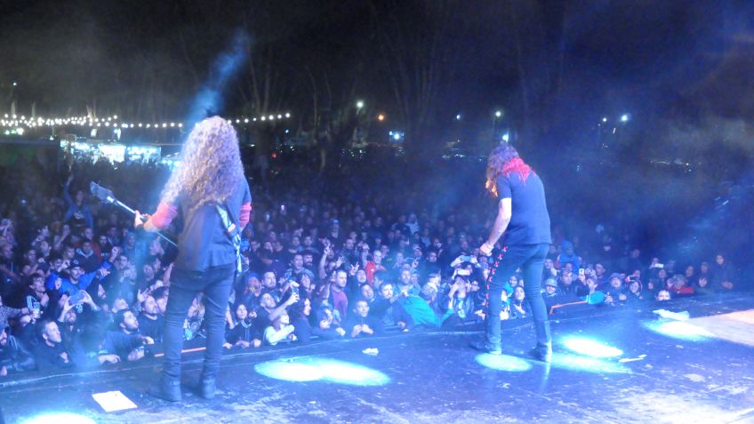 Bajo la lluvia, se realizó la primera jornada del Roca Rock