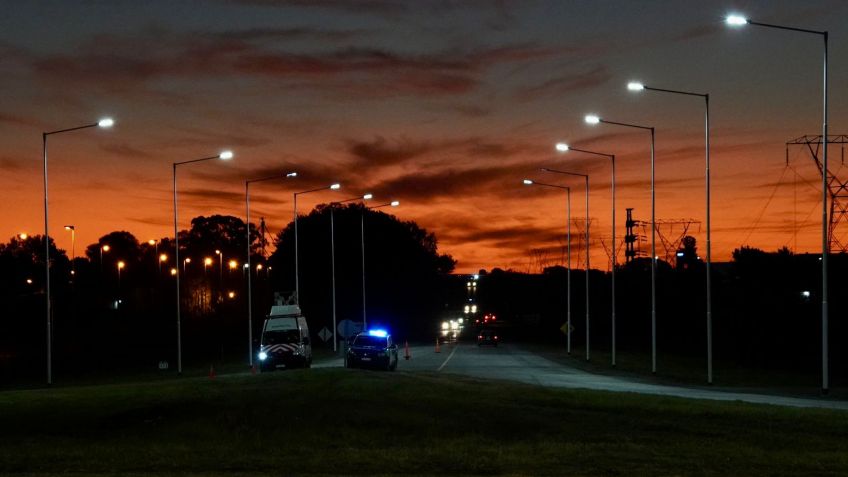 Tras años de reclamos, se iluminó la rotonda de las rutas 226 y 30