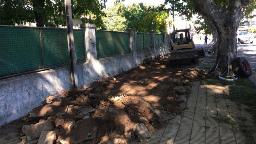 Comenzó el recambio de veredas en Marconi y 4 de abril