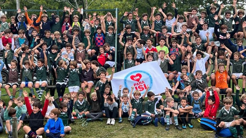 Los Cardos realizó una jornada de "Iniciación al rugby"