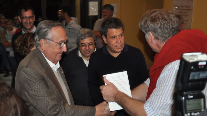 Facundo Manes presentó su nuevo libro en Tandil a sala llena