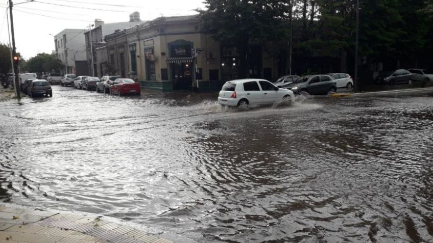 Chaparrones y lluvias aisladas para el lunes