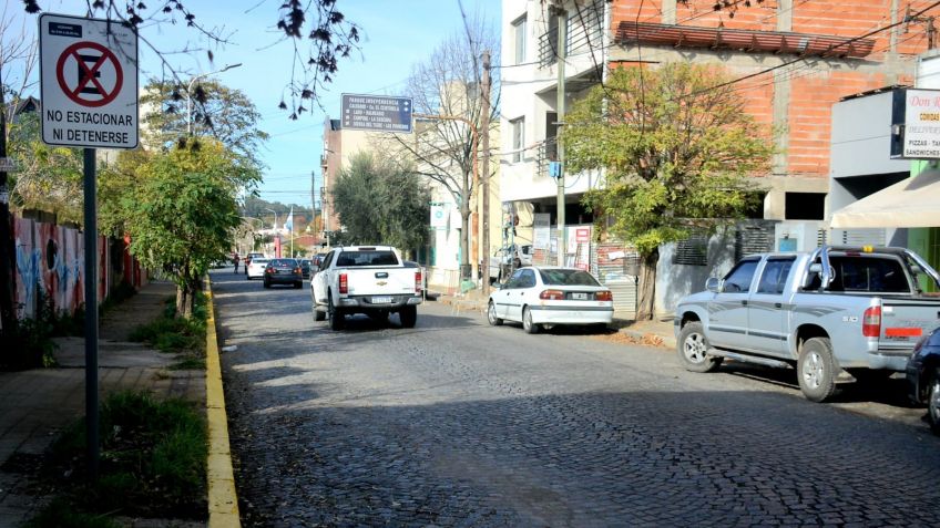 Ya no se puede estacionar sobre mano izquierda en Rodríguez entre Constitución y Avellaneda
