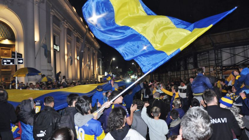 Los hinchas de Boca salieron a festejar la Copa