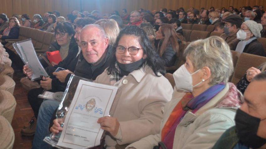 Mucha emoción y alegría en las cientos de familias que recibieron escrituras