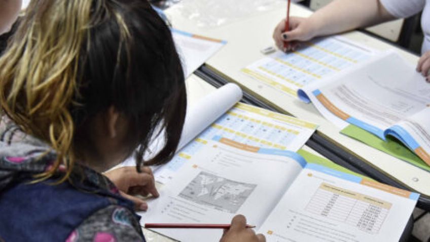 Hay 31 mil alumnos que no volvieron a las escuelas bonaerenses  