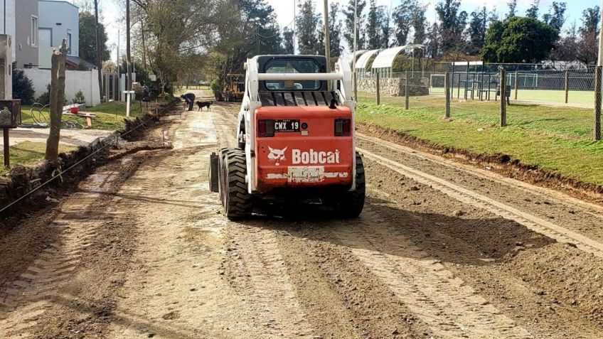 Avanzan las obras de construcción de cordón cuneta en distintos puntos de la ciudad
