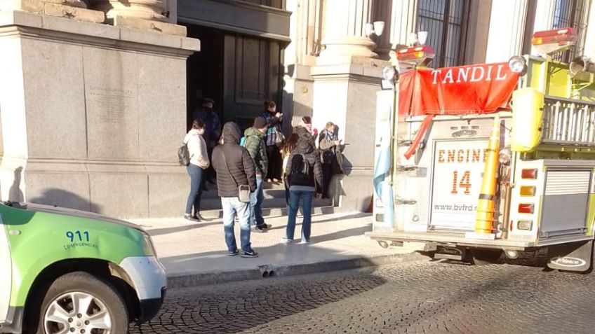 Principio de incendio en un tablero del ex Banco Hipotecario