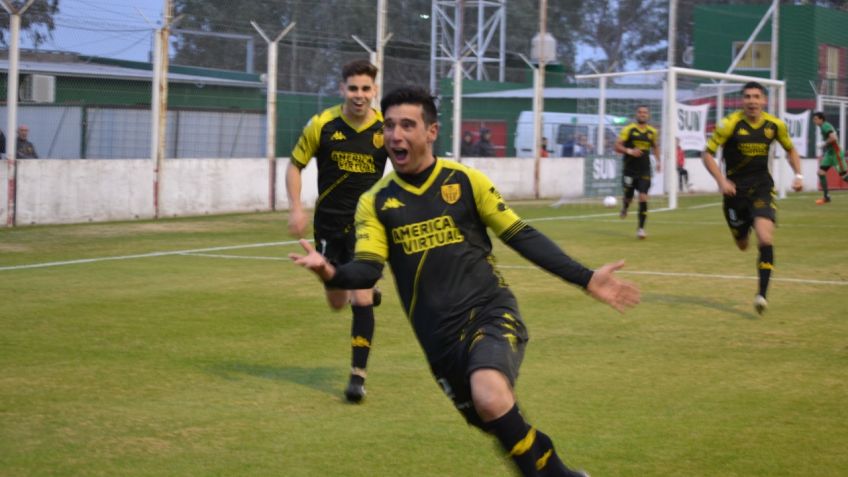 En el debut de Sotelo, Santamarina ganó en Casares