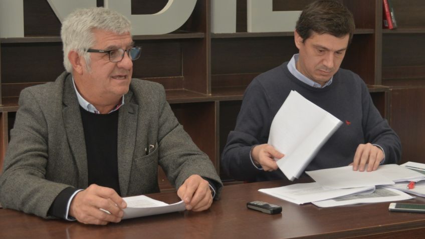 Forma de comercialización diferente y nuevos beneficios, en el pliego del transporte público