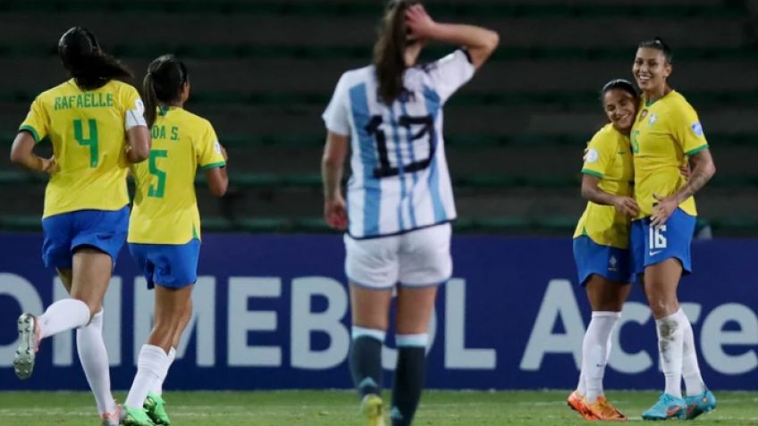 Barroso y Núñez fueron titulares en el debut de Argentina en la Copa América Femenina