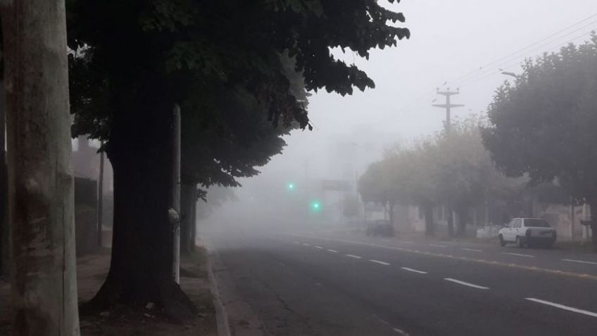 Niebla y cielo mayormente nublado para el lunes