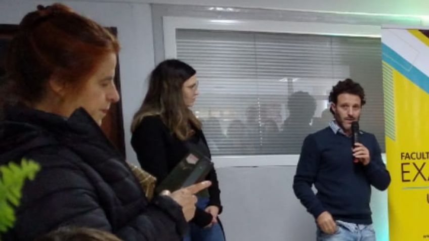 Con la presencia de su autor, cerró la muestra "Dictadura a diario/Duelo a destiempo"