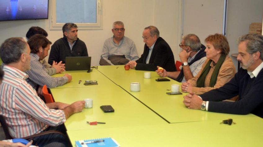 Para el intendente y los sectores productivos, la preocupación se basa en la "incertidumbre"