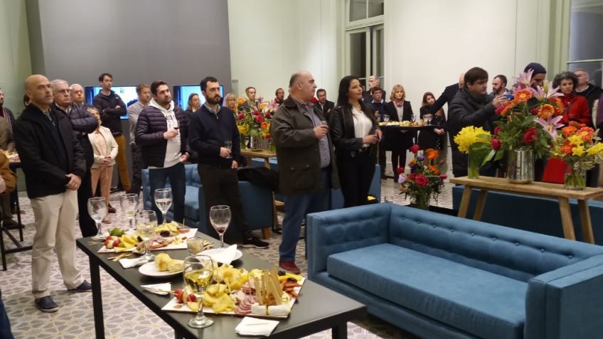 La Cámara Empresaria inauguró el Salón Verde y presentó el libro de los 100 años