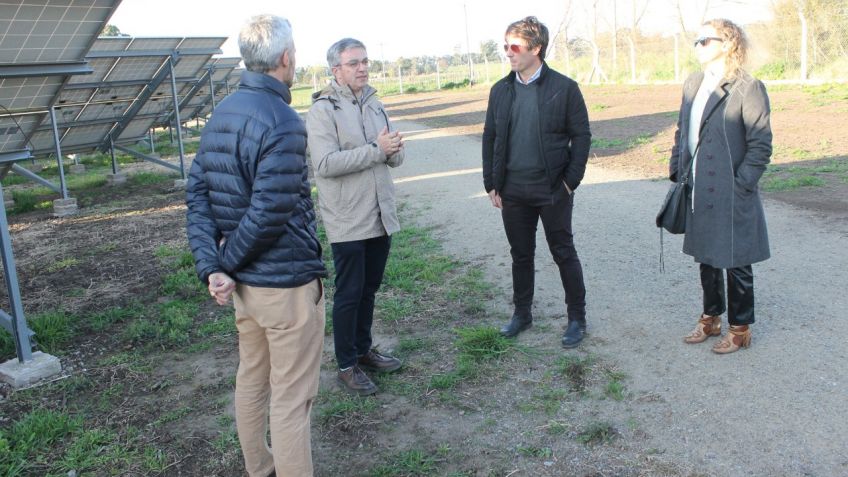 El Alcalde de Thiers visitó el Parque Solar de Desvío Aguirre