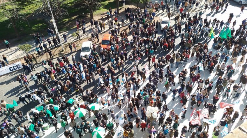 Con una movilización, en Tandil repudian el atentado contra Cristina